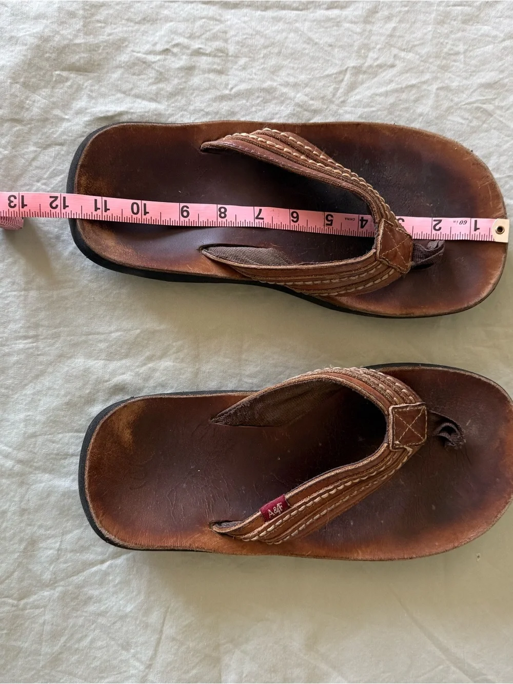 Abercrombie & Fitch Brown Leather Thong Sandals with Red Logo Tab